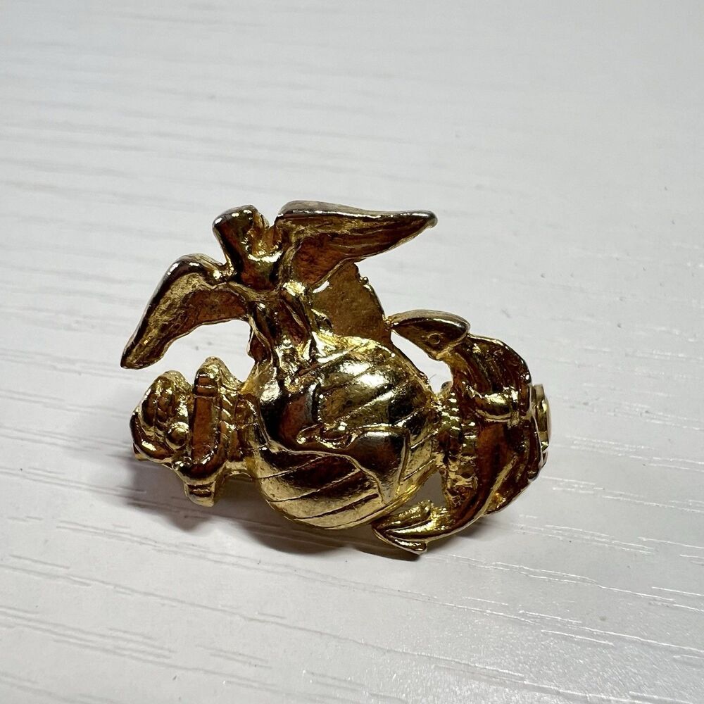 USMC Marine Corps EGA Brooch Pin Badge Eagle Globe Anchor Gold Tone